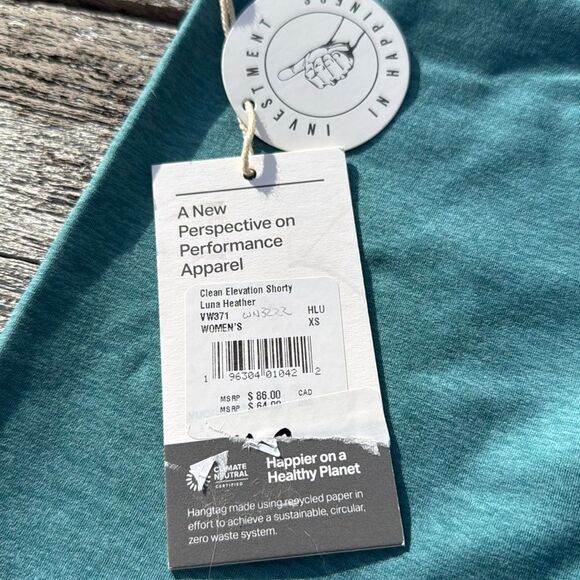 VUORI Clean Elevation Shorty Luna Heather XS NWT BIKE SHORT BLUE 6"‎ inseam - Picture 3 of 6